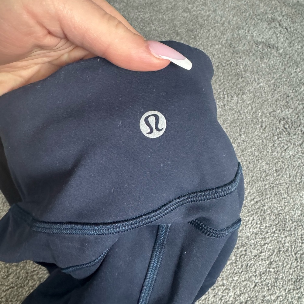 Lululemon Athletica Wunder Under train high rise tights. Size:6 legnth:28